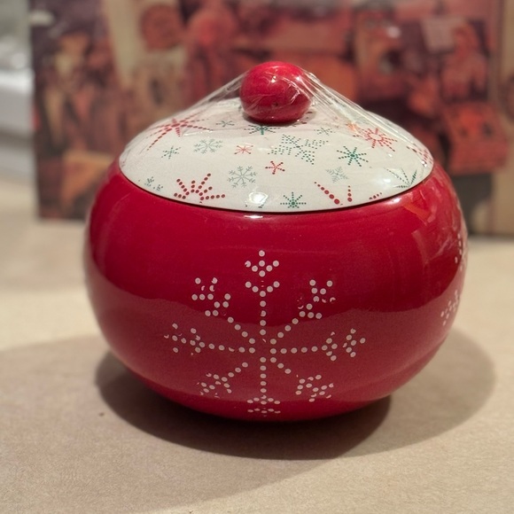 Holiday Decoration bowl with lid - Picture 3 of 4